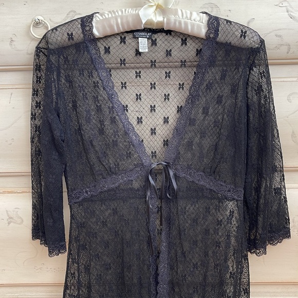 Lace Robe - Picture 1 of 11